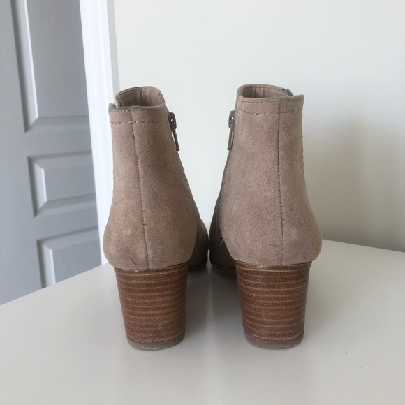 ALDO suede ankle booties - Picture 4 of 5